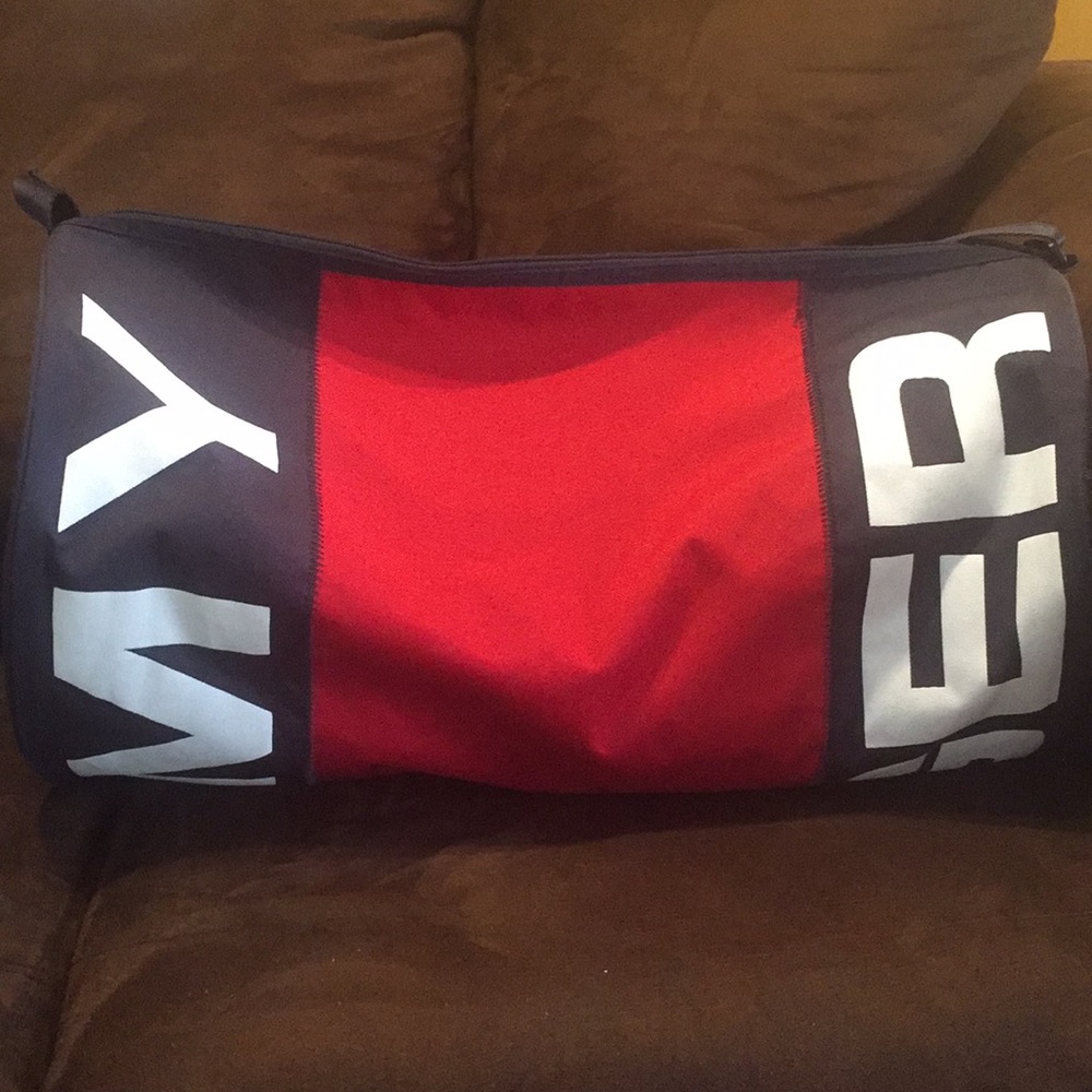 Tommy Hilfiger Duffle Bag